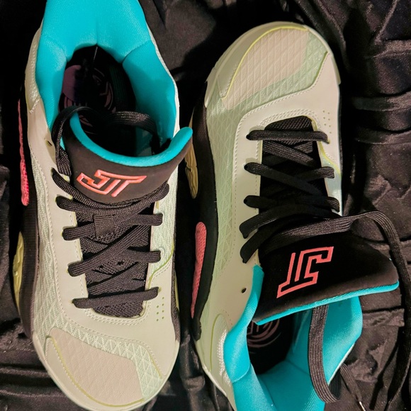 Nike Jordan Tatum 2 “Vortex” - Picture 9 of 13